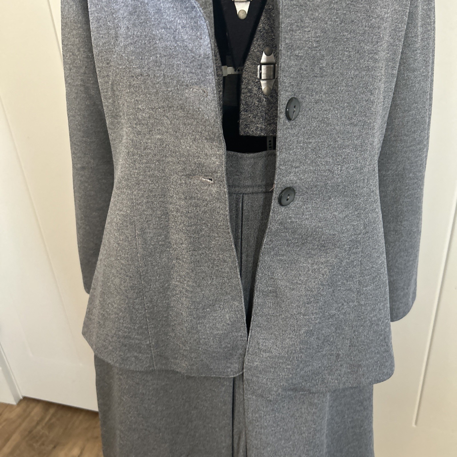 Vintage 1970’s Eastmoor Stretch Knit Gray Suit Size 15/16