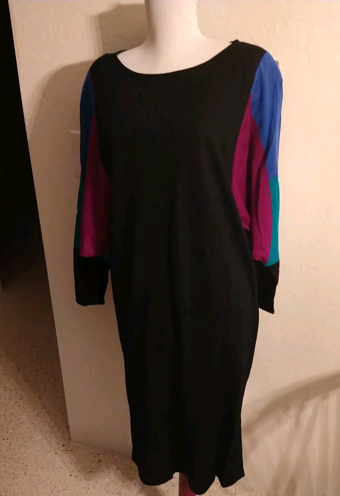 VTG 90’s The Kollection Ltd. Size M Wool Knit Black w/ Multicolor Sleeves