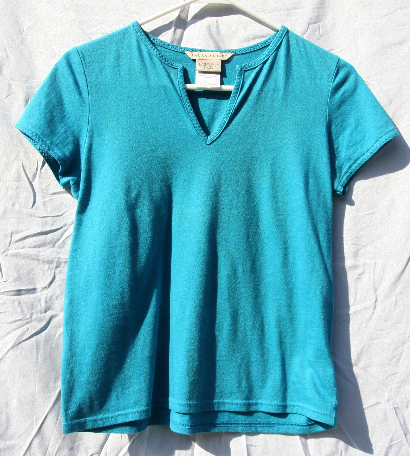 Laura Ashley Vintage medium green short sleeve V neck cotton blouse size S
