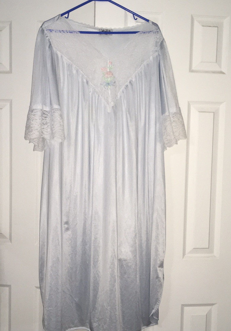 VINTAGE NIGHTGOWNALAN R ~ NYLON ~Blue ~ Lace Trim Sleves~ Sz XL