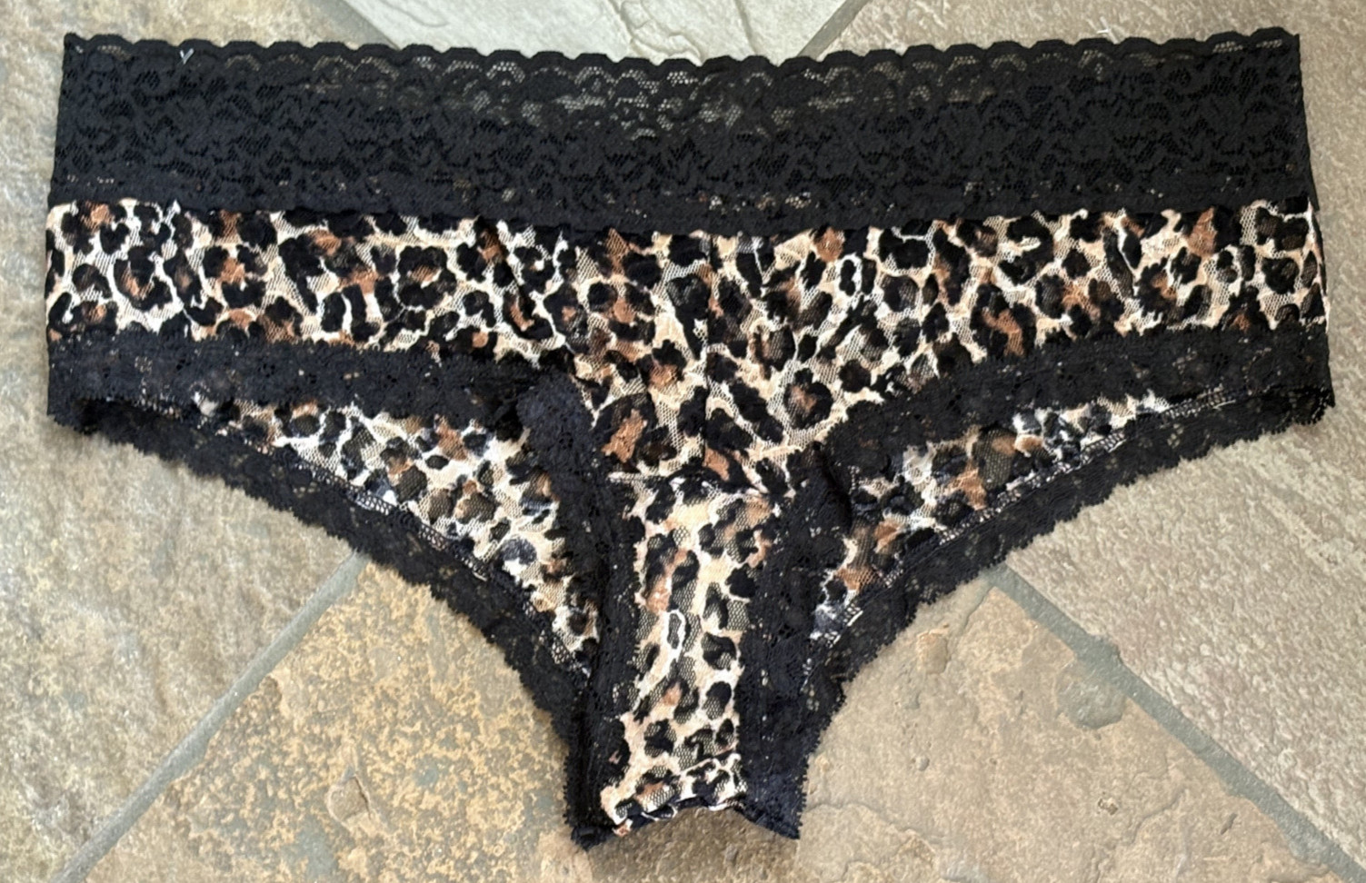 625 VICTORIA’S SECRET Large ANIMAL PRINT Sheer Lace Hipster Bikini #6403