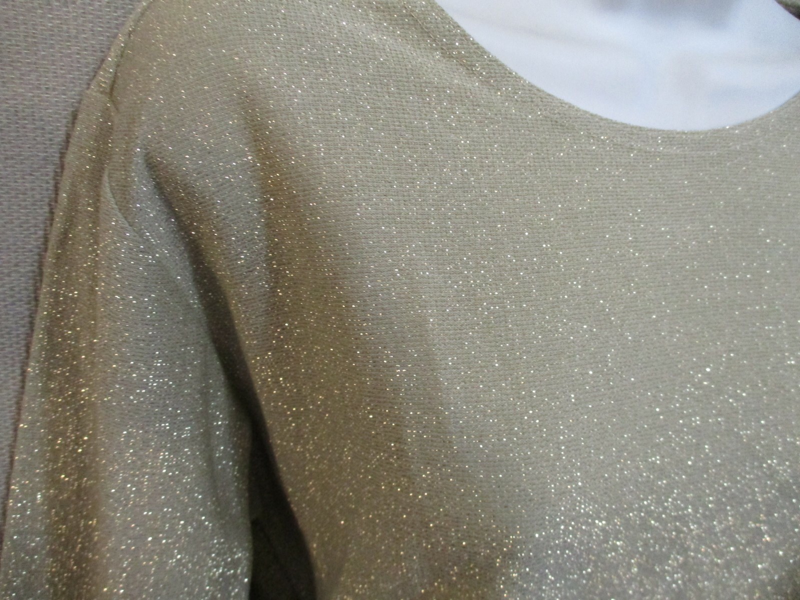 90’s Cervelle Sparkly Metallic Sweater Size Small Made in USA Light Gold
