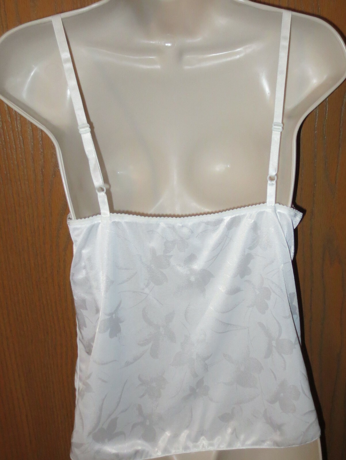 INTIMATE THOUGHTS WHITE embossed LACY LINGERIE camisole slip top size S