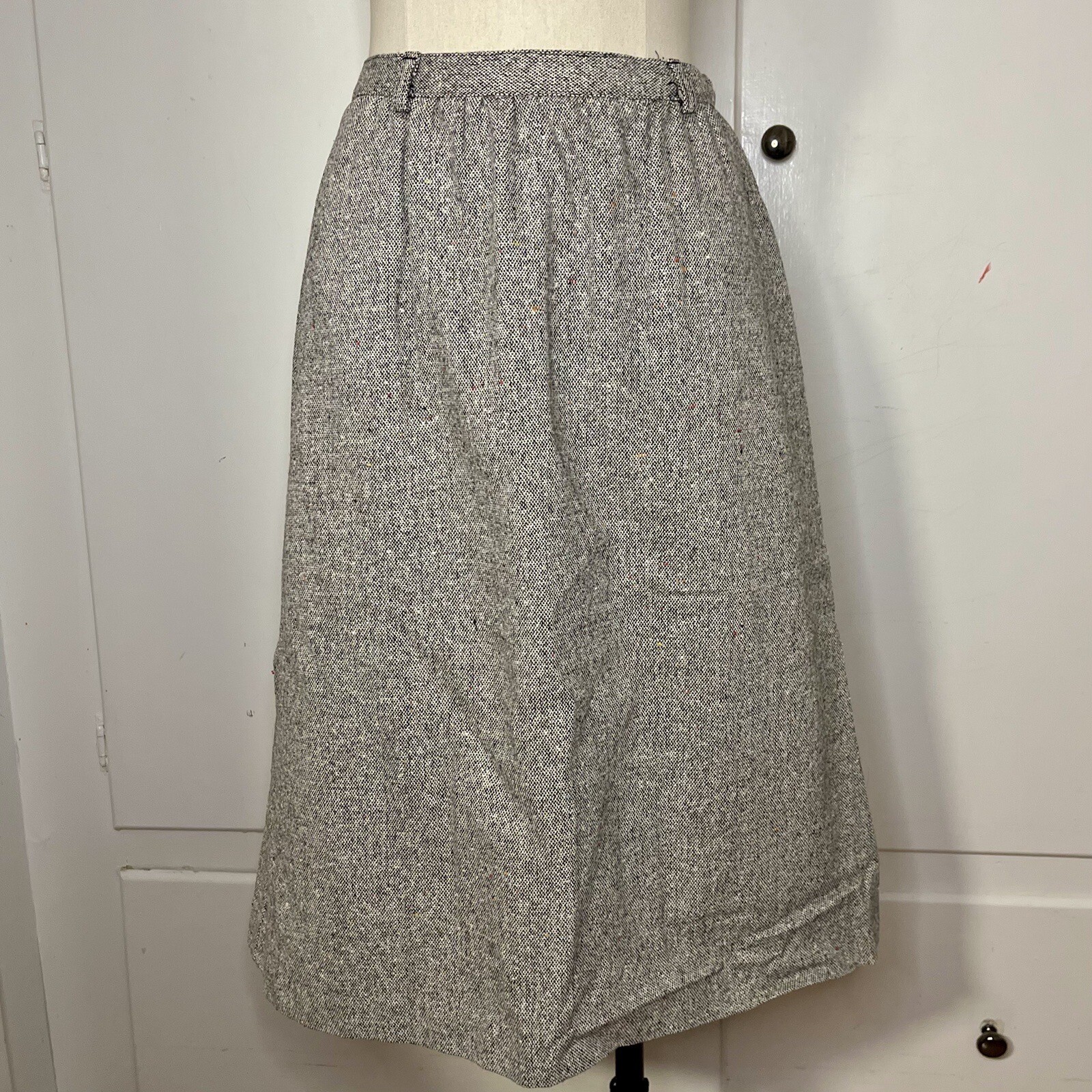 Vintage 70s/80s KRN Polyester Wool Gray Speckled Confetti A Line Pencil Skirt