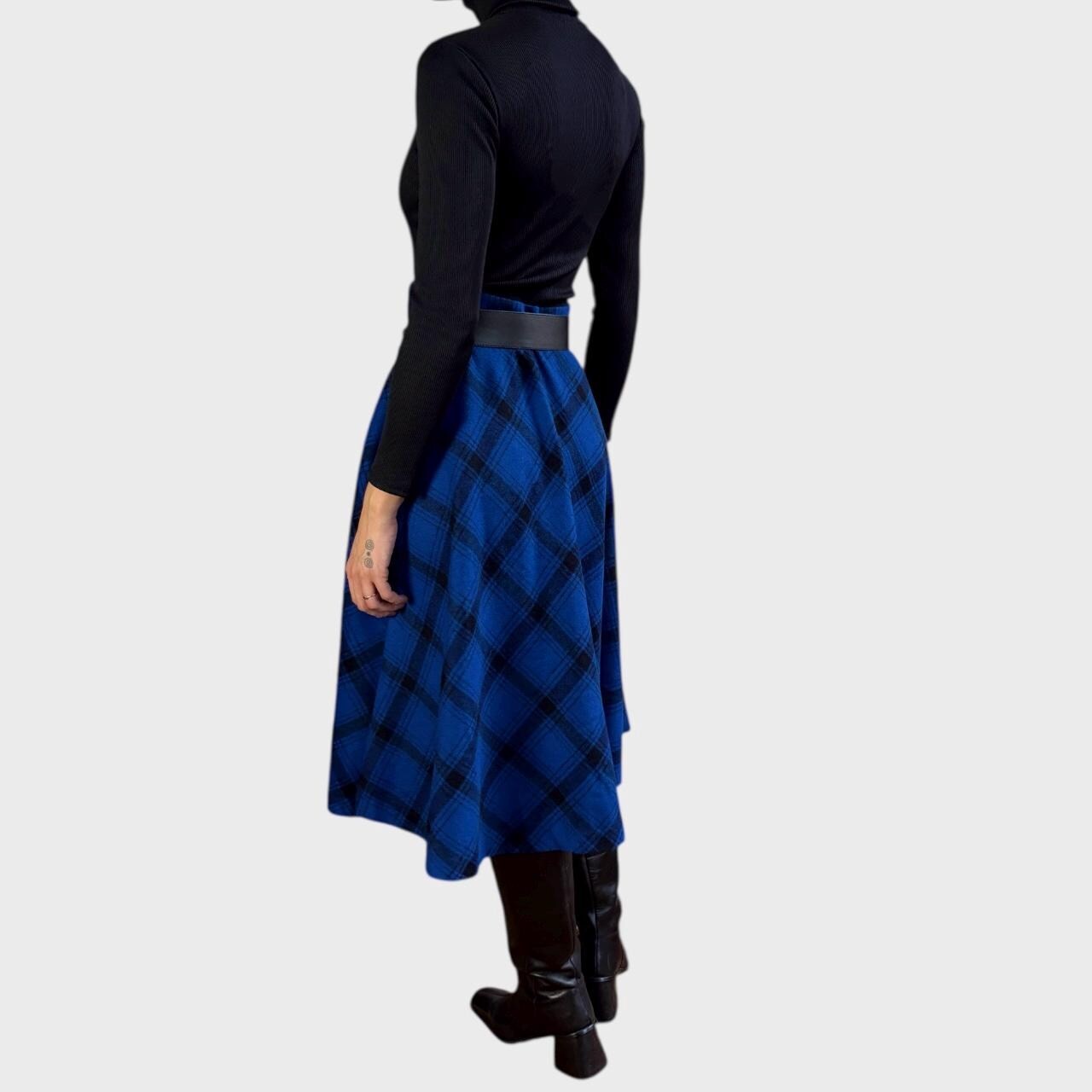 Vintage 90s Blue Plaid Wool Blend Midi Skirt | High Waist A-Line size US8/ EU40