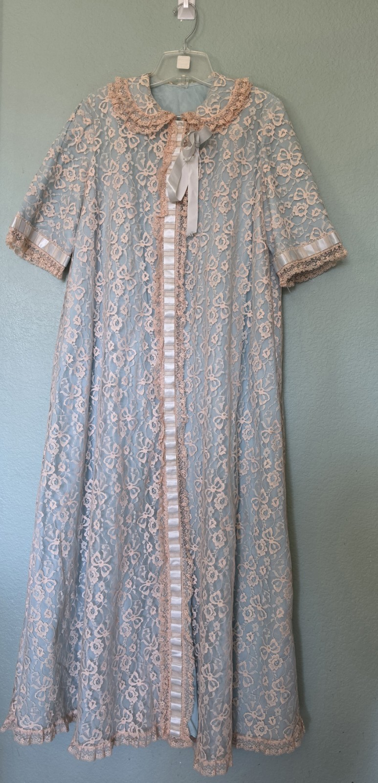 Odette Barsa Vtg Budoir Retro Lace Beige Blue Robe House Coat Dressing Gown Glam