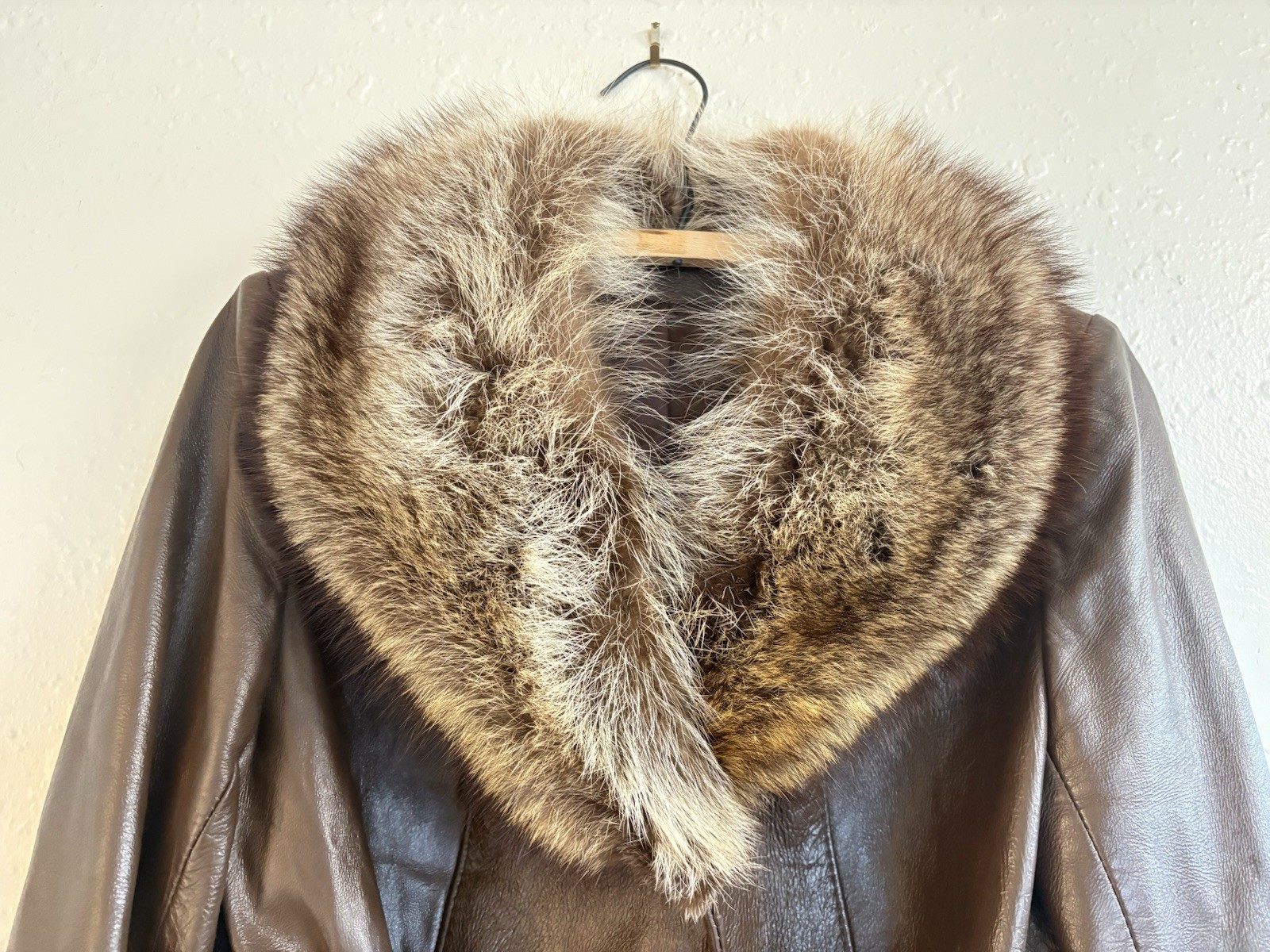 70s Womens S Raccoon Fur Brown Leather Peter Caruso Belted Jacket Coat Vintage