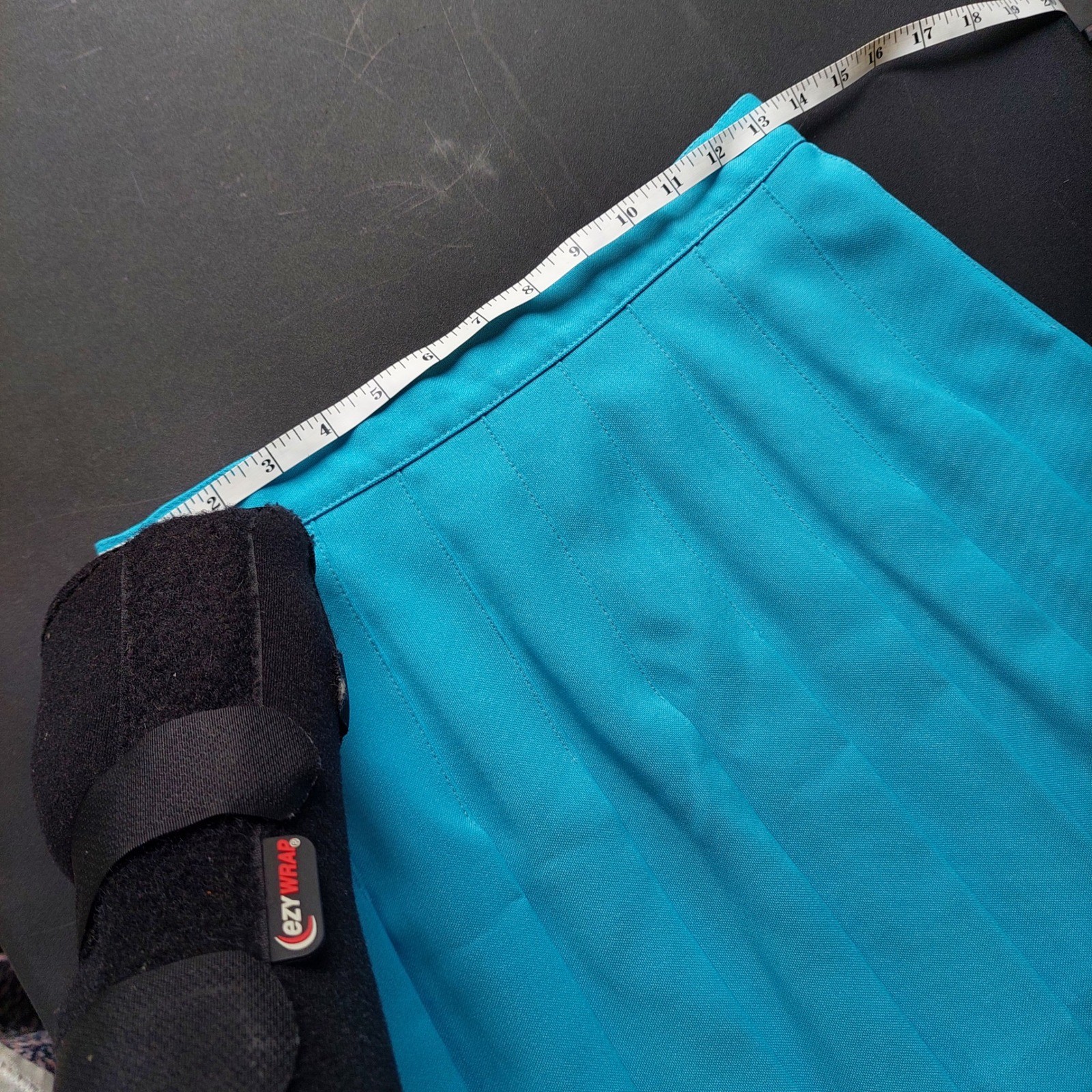 Vintage Head Sportswear Blue Pleated Tennis Skirt Made in USA Size 8 Turquoise