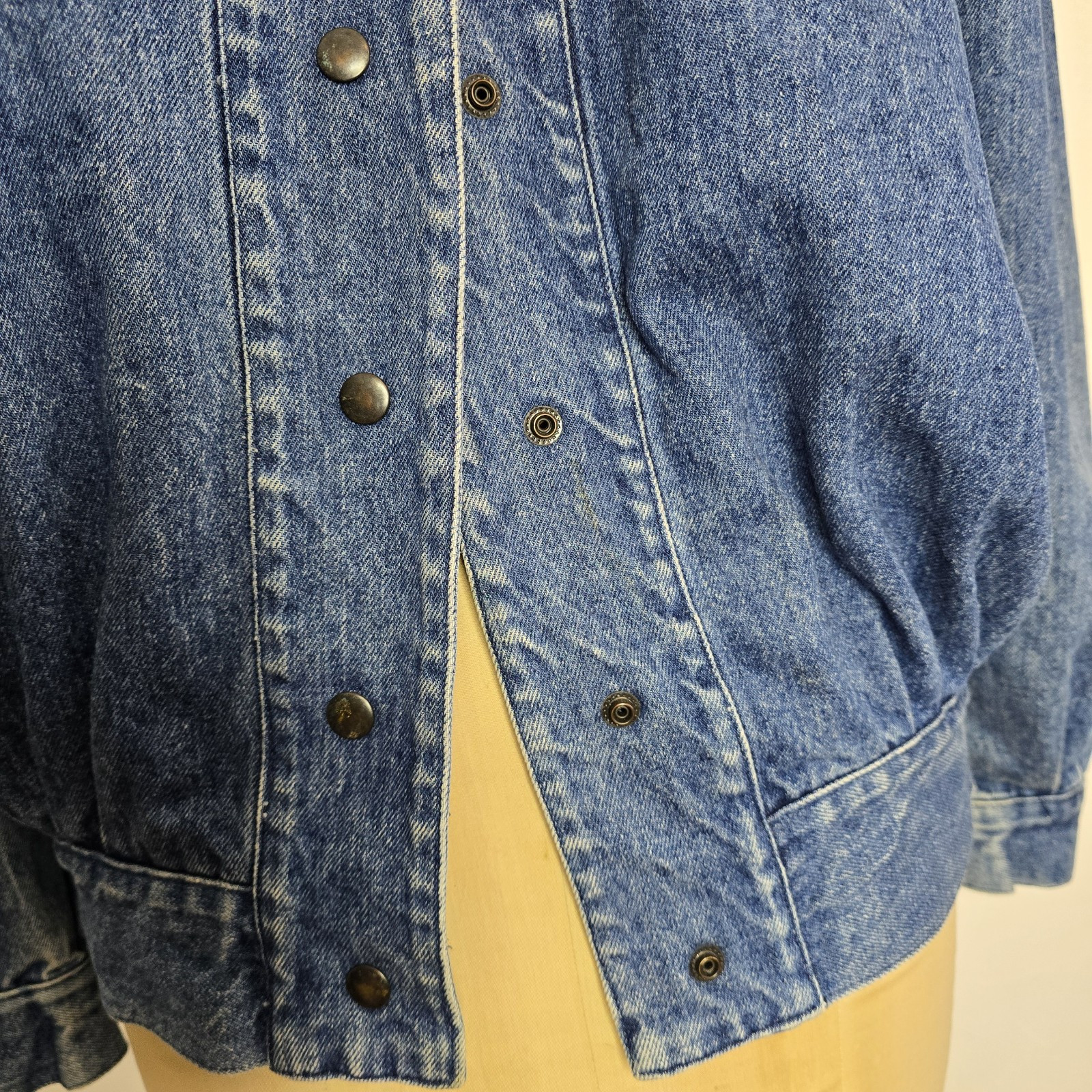 Bramble Lane Vintage Denim Jacket Sz Medium hot air Balloon applique puff paint