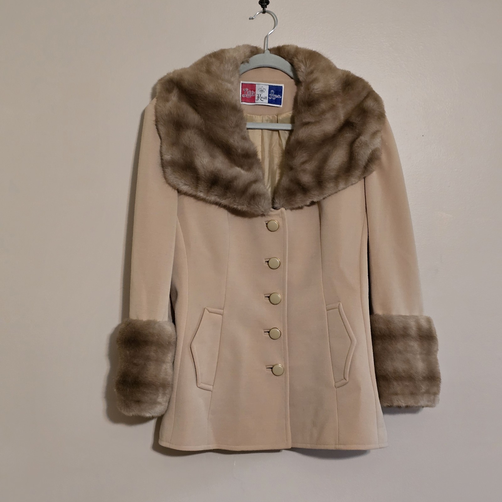 VTG 1960s Lilli Ann Tan Penny Lane 27″ Mid Coat Brown Faux Fur Trim Cuffs L 16