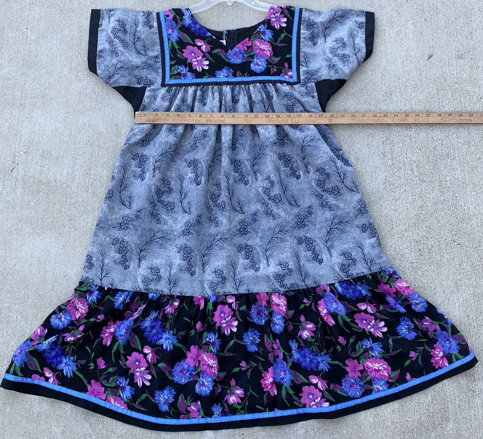 Vintage Made In Hawaii MuuMuu Pockets Zipper In Back TIki Aloha Hawaiian Size P