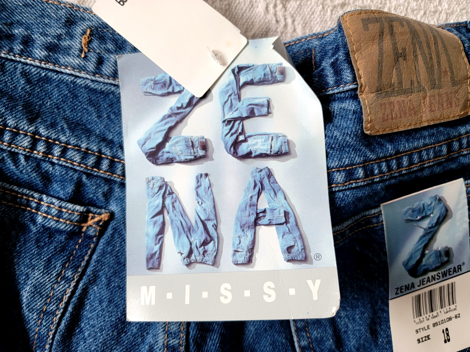 Vintage ZENA Sapphire Denim Jean Shorts Size Missy 18 Mom Grandmacore 80s 90s