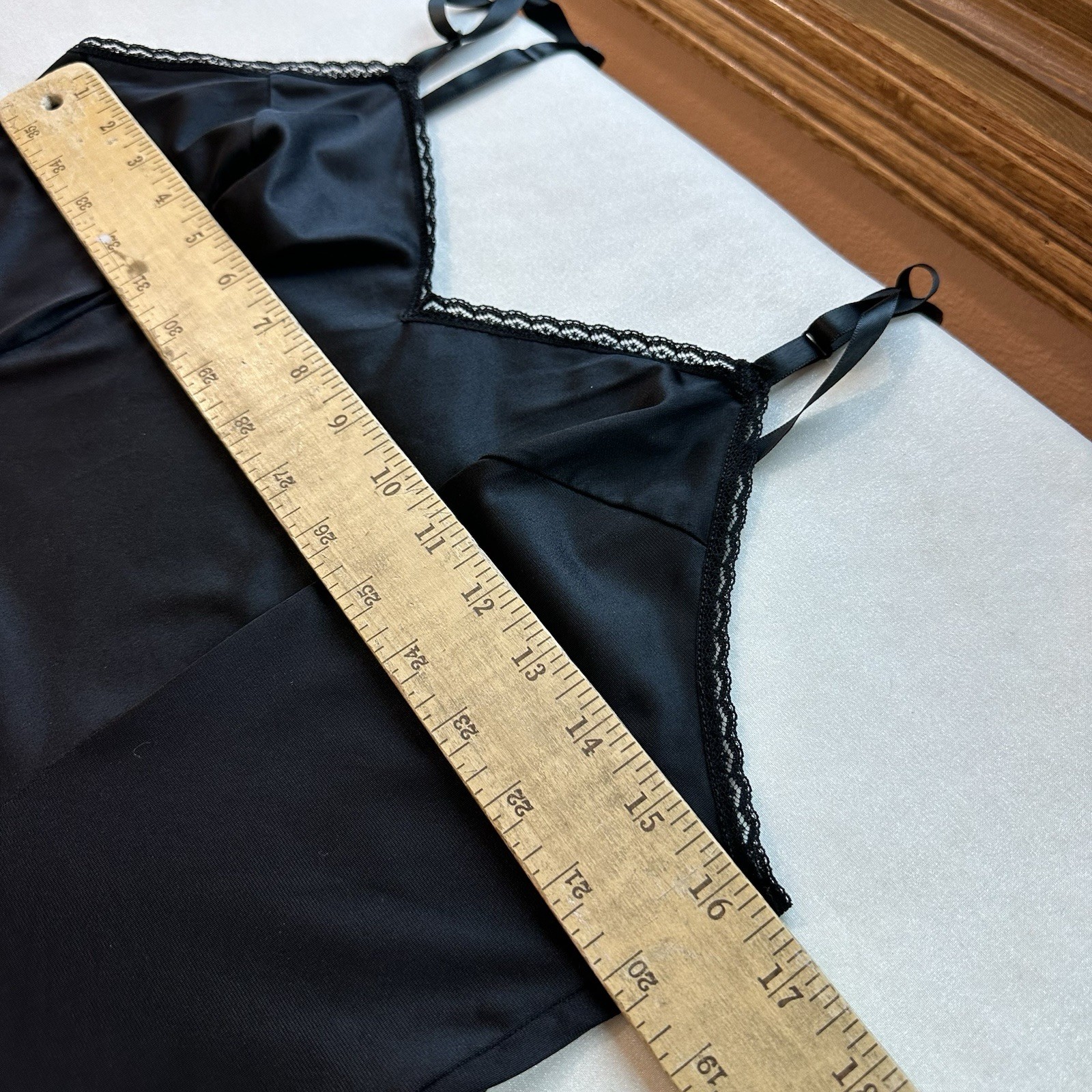 Vintage 90s Y2K Vanity Fair Black Nylon Lace Trim Camisole Made in USA Sz Medium