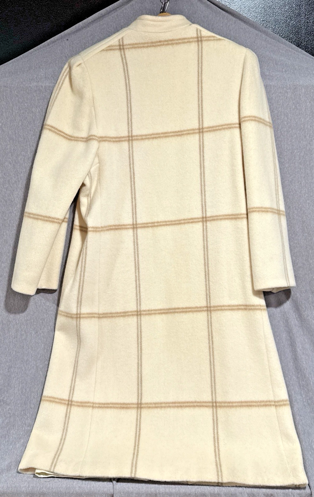 Vintage Aldorna Petite Wool Blend Coat 70% Wool 30% Nylon Made USA – Cream Plaid
