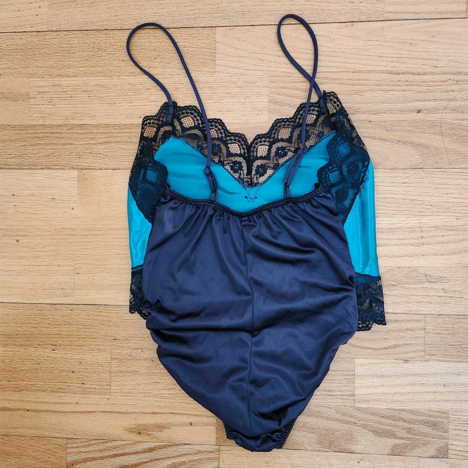 Vintage Lady Cameo Dallas Lingerie OnePiece Sz Small Teddy Satin Green USA Fairy