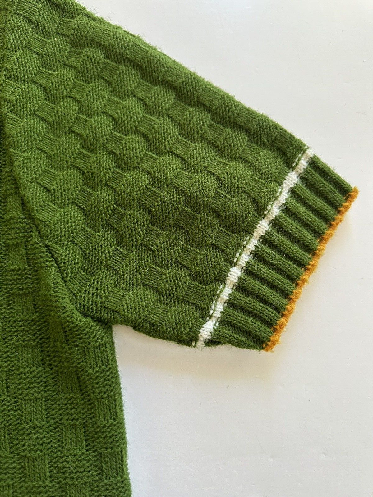 Vintage Banded Neck Acrylic Sweater Junior L 1960s 70s Scoop Green Basketweave