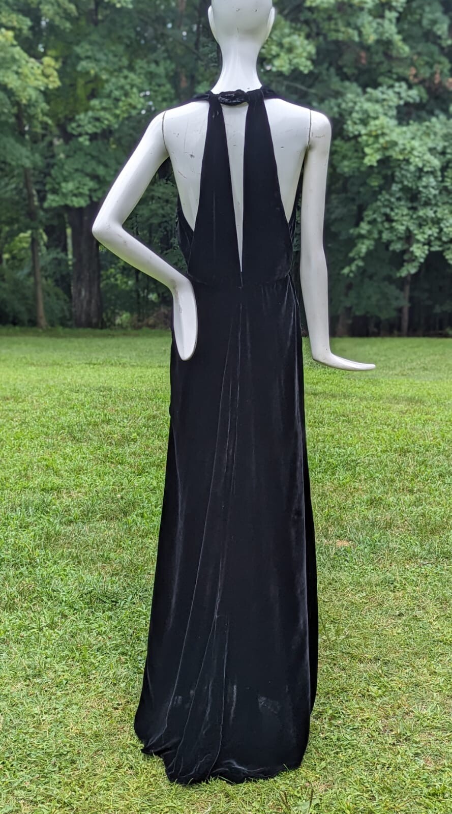 ALLURING 1930’S BLACK SILK VELVET LONG DRESS W OPEN DOUBLE STRAP BACK