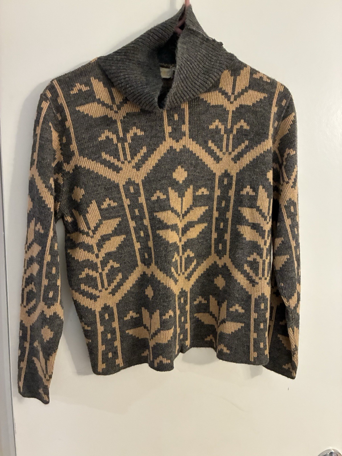 VTG Orlon Acrylic Sweater Womens Size M-ish Grey & Tan