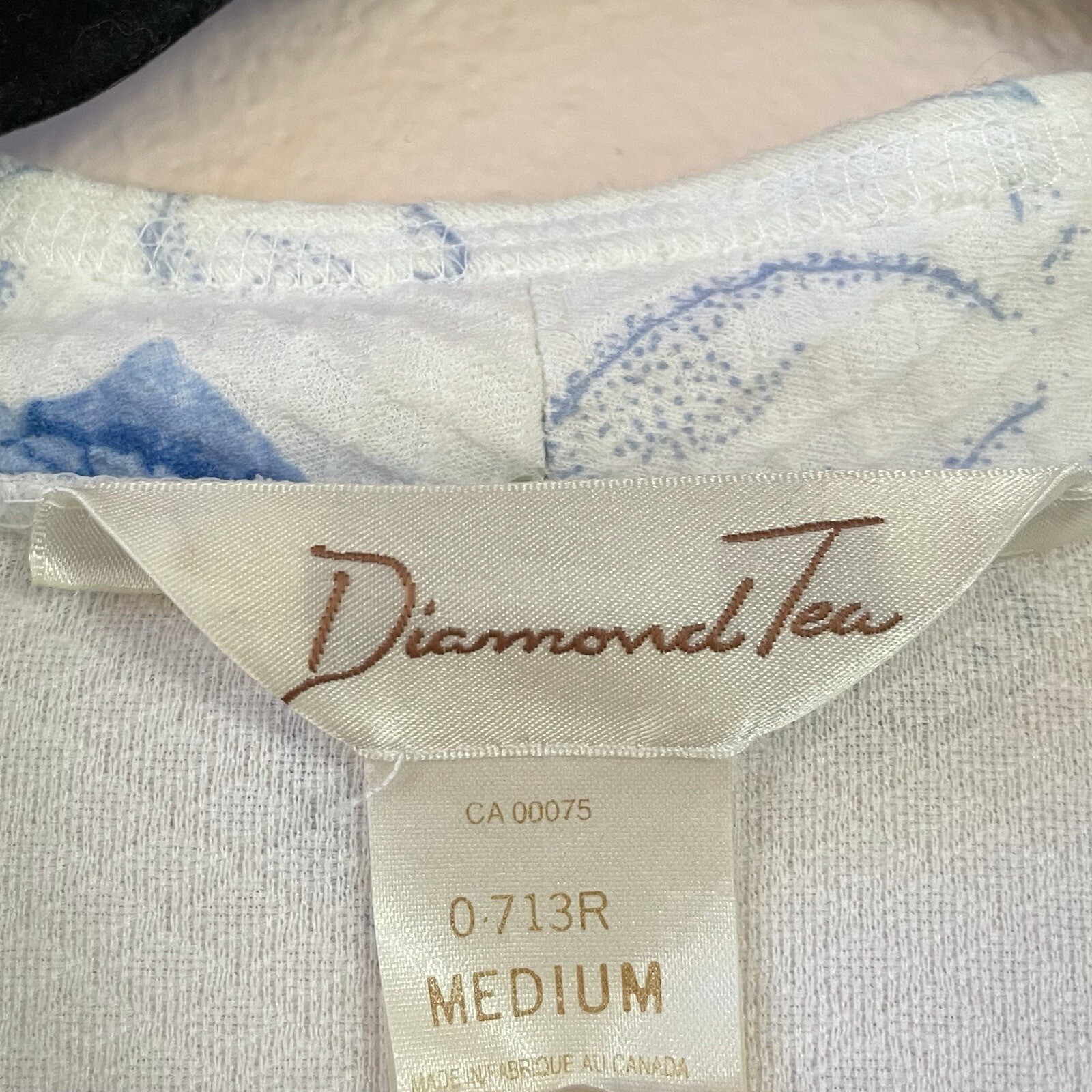 Vintage White & Blue Floral Rose Diamond Tea Short Robe M Lingerie Saks