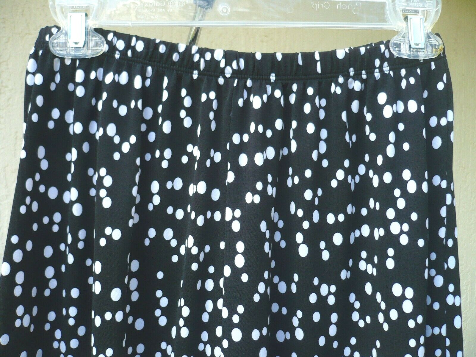 VTG BON WORTH USA MADE S P POLKA DOT CIRCLES SECRETARY SKIRT SILKY ALINE WOMEN