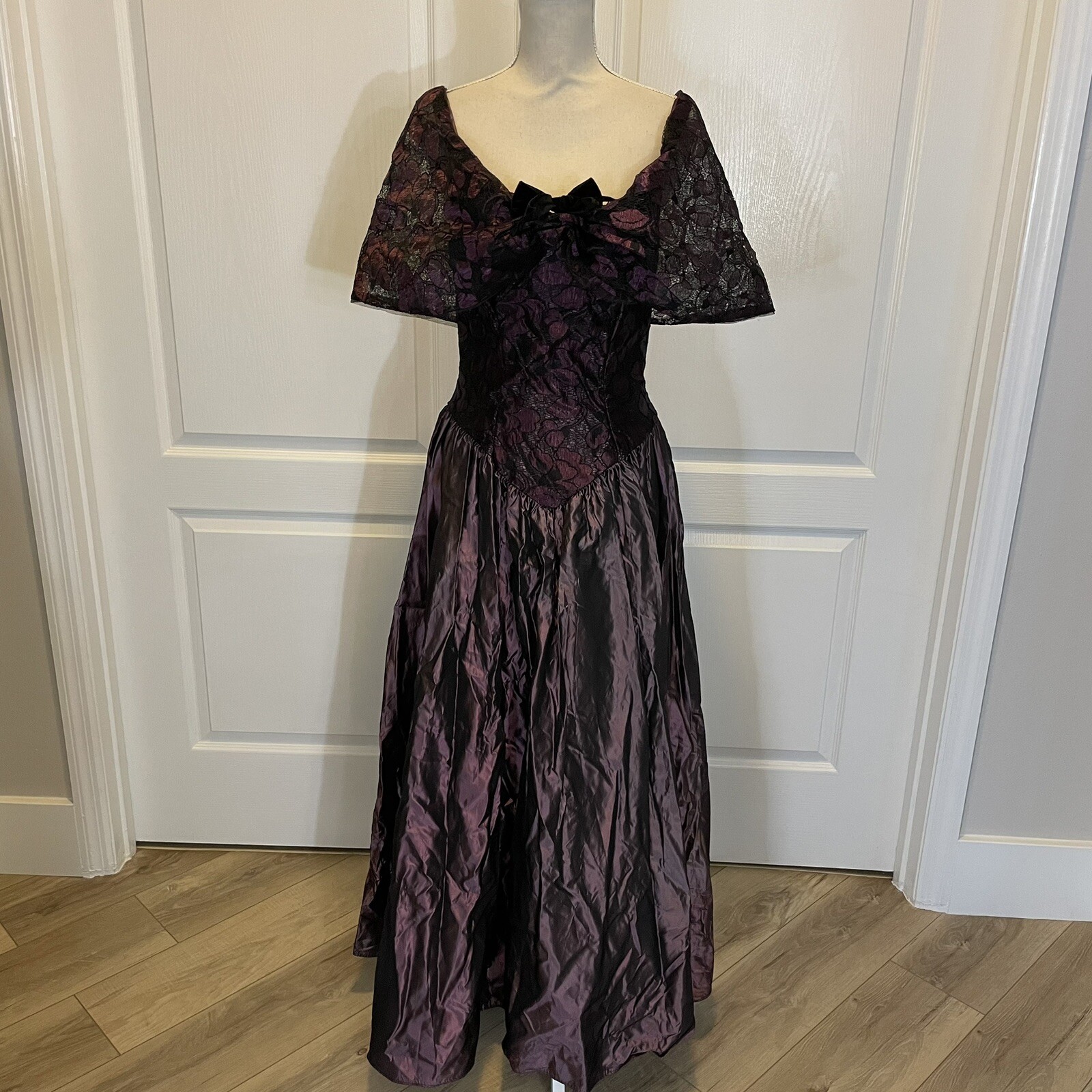 Vintage Loralie Original Purple Black Taffeta Dress XS/S Off the Shoulder