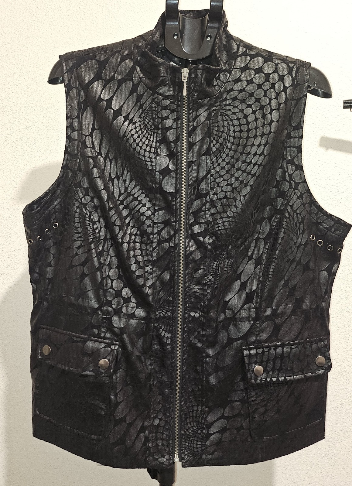 VTG Erin London XL Metallic Black Op Art Psychedelic Moto Vest Cyber Goth Y2K