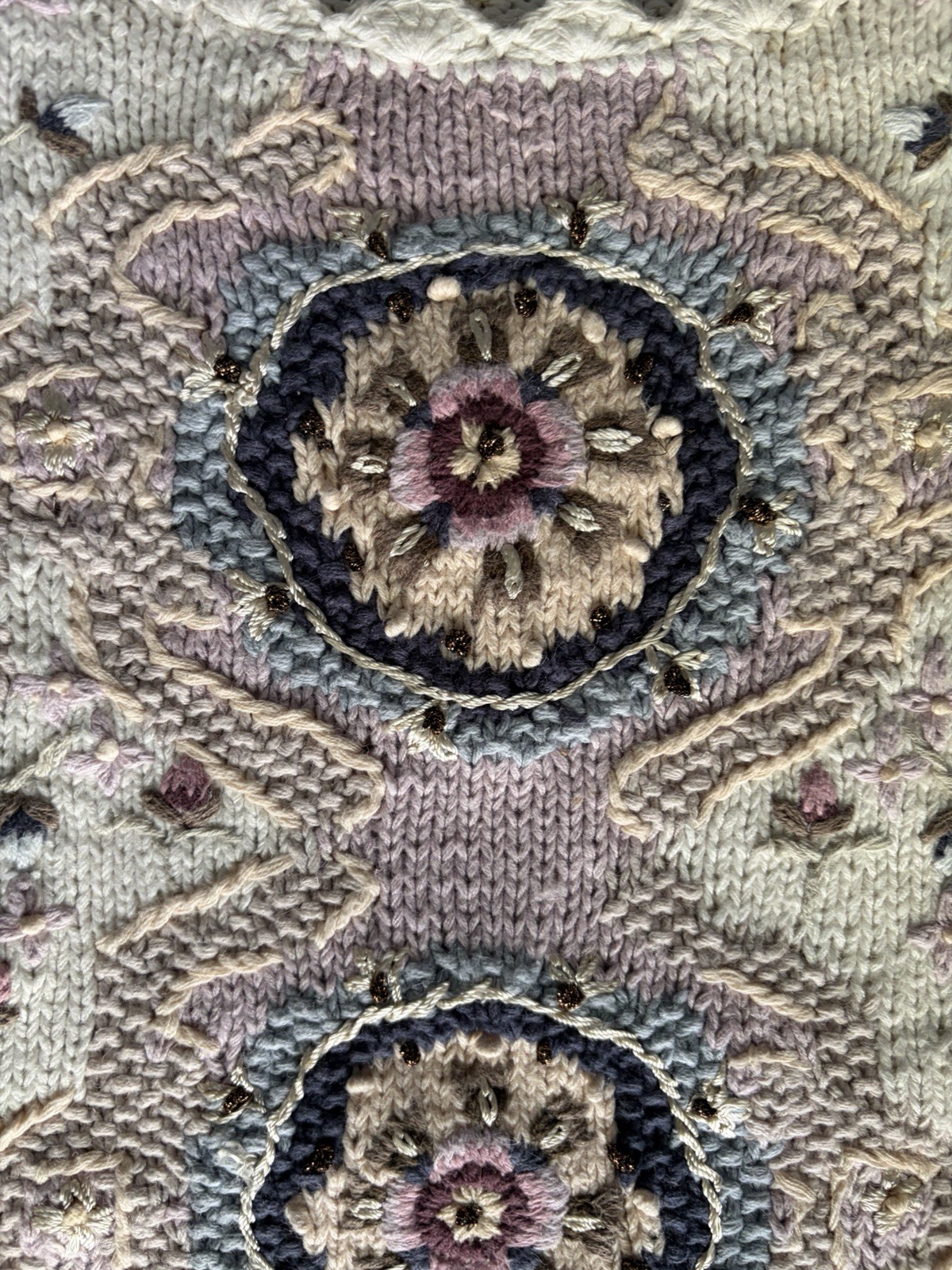 Vtg Jennifer Reed Hand Knit Long Crew Floral Medallion Embroidered Sweater M