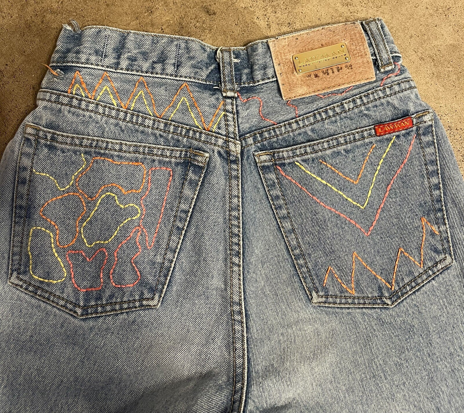 Vintage 80s Woman’s LAWMAN International High Waist Tapered Denim Jeans 24×26