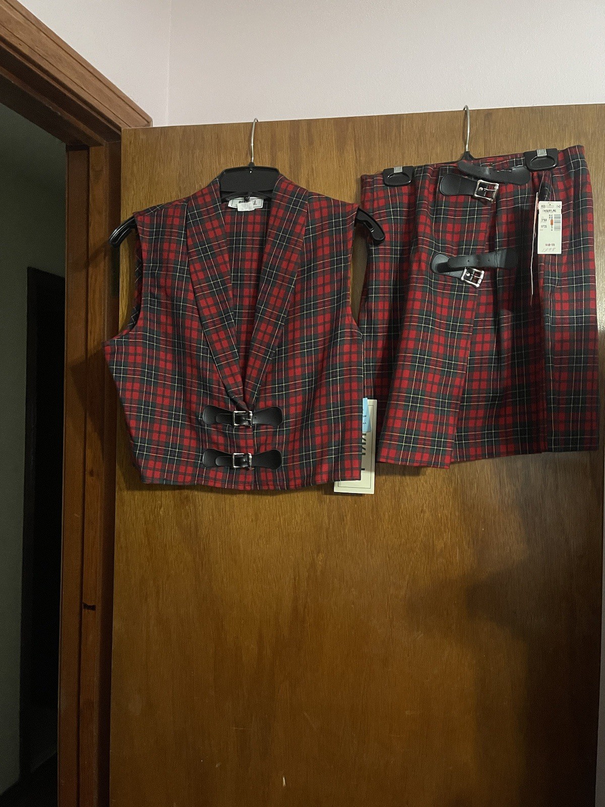 NWT 90’s Vintage Red Plaid Matching vest top and mini skirt Set. Free Shipping!