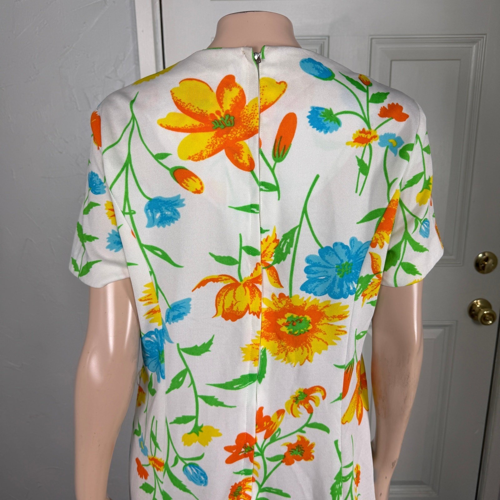 Vintage 70s Prissy Women’s Dress Polyester Knit Mod Retro Shift Floral 60s G4-28