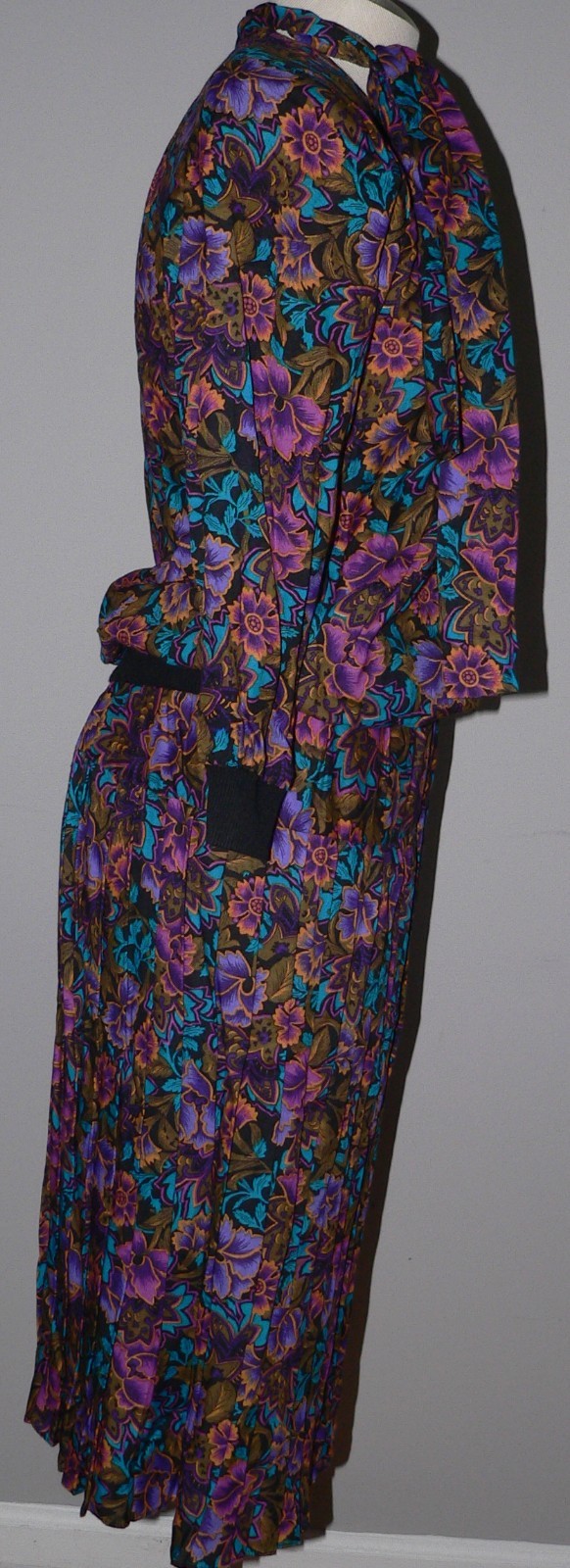 VLP Skirt Shirt Dress Purple Floral Black Pleats Cuff Scarf NWT Secretary New 6P