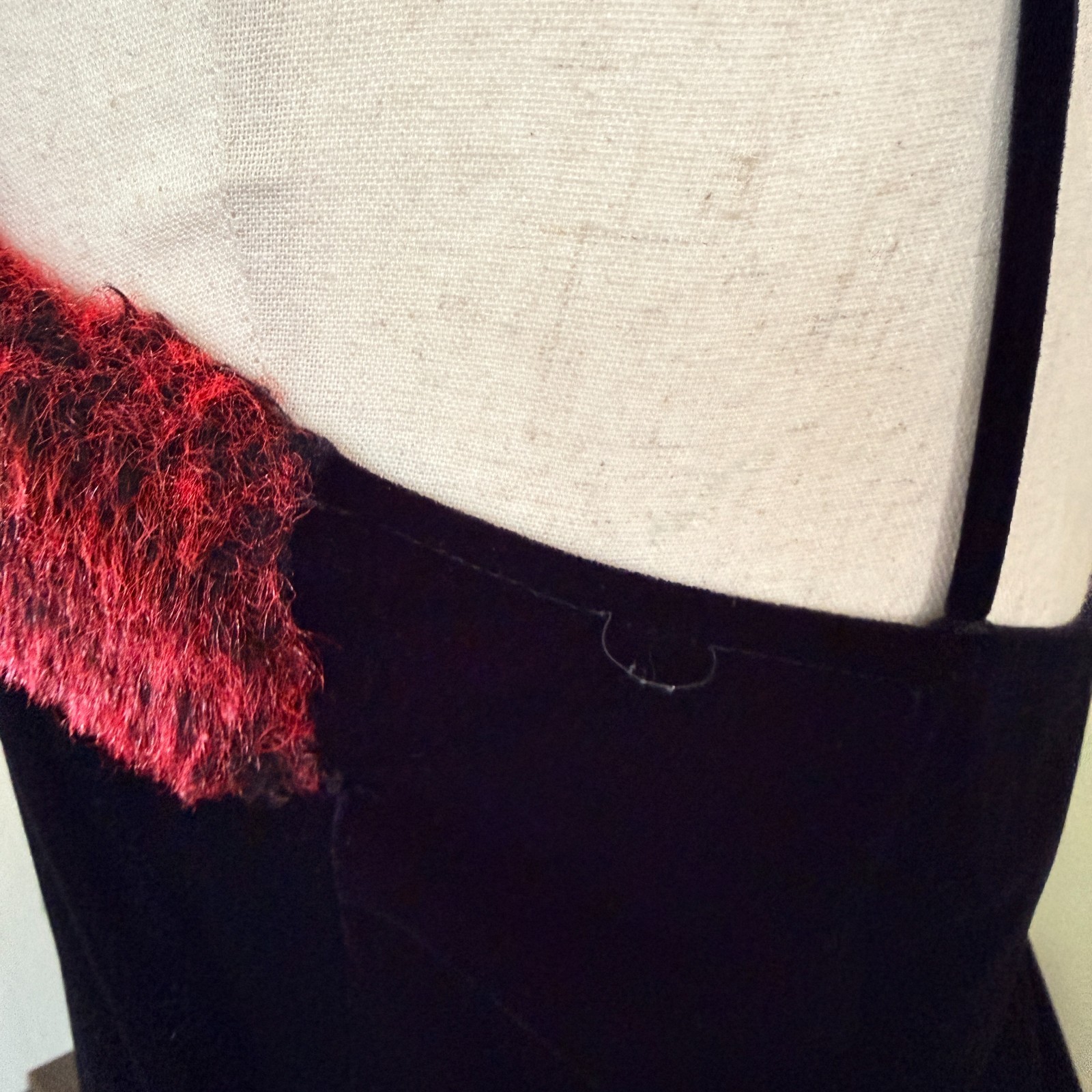 Vintage 90s Finesse USA Black Velvet Mini Dress Burgundy Faux Fur Trim sz L