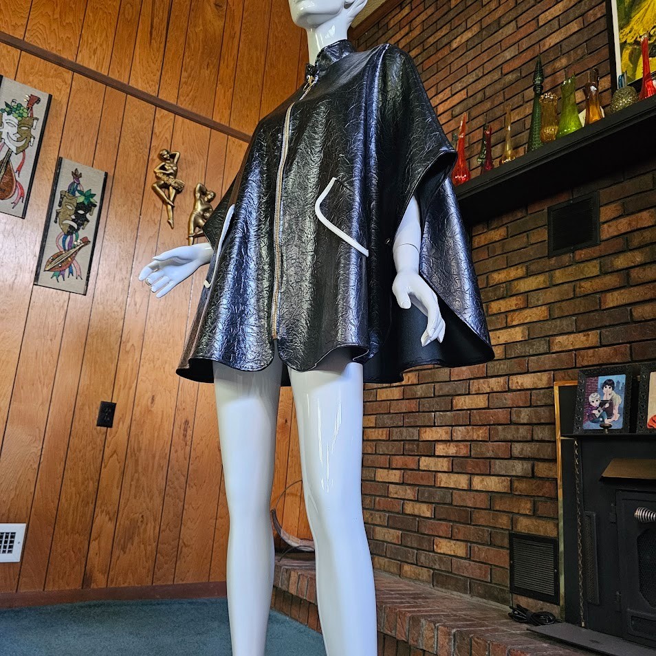 Vtg 60s Futuristic Space Age Mod Black Pleather Cape Poncho Dress Go Go Coat OS