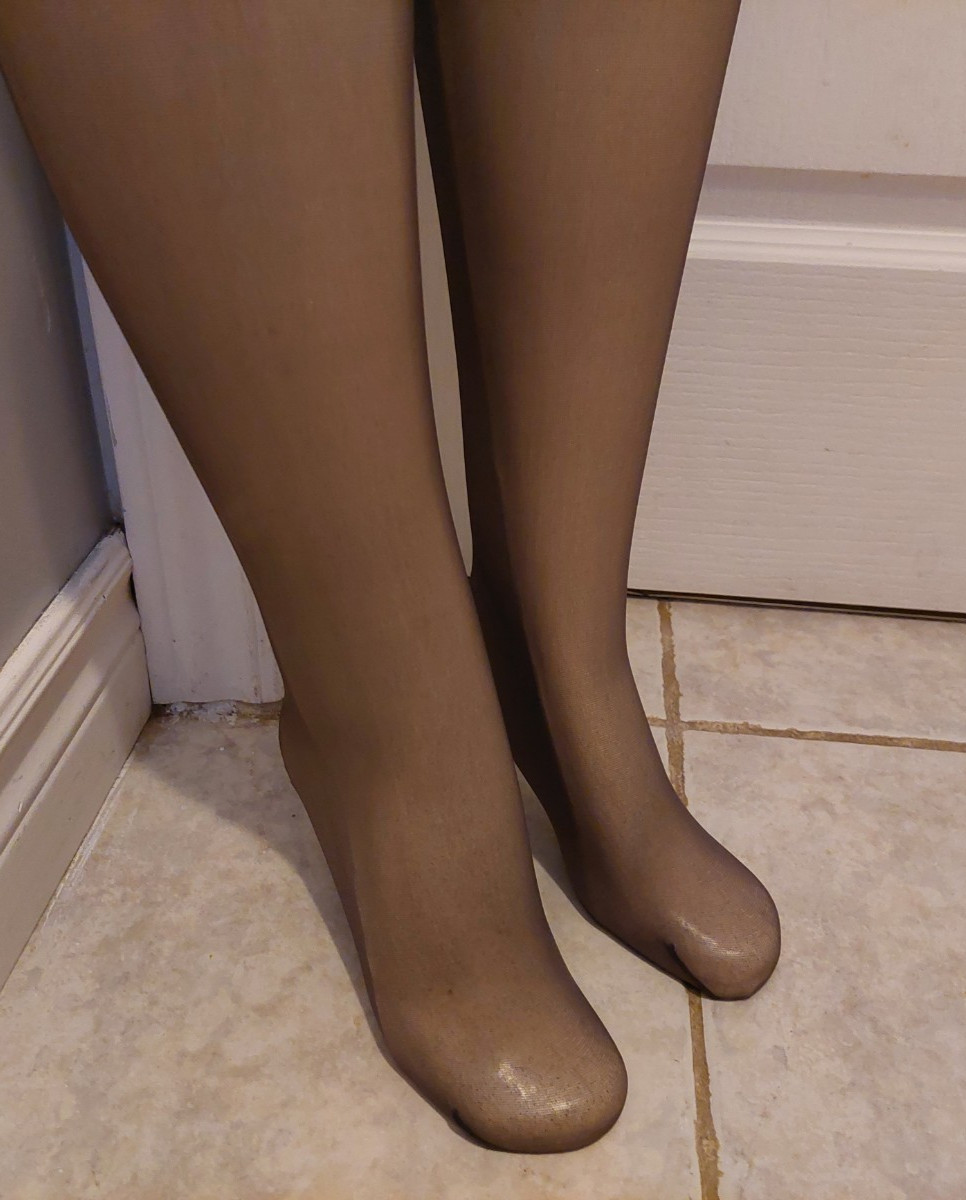 Vintage Pantyhose Secret Delux All Sheer Color Nightshade Size A BBN1