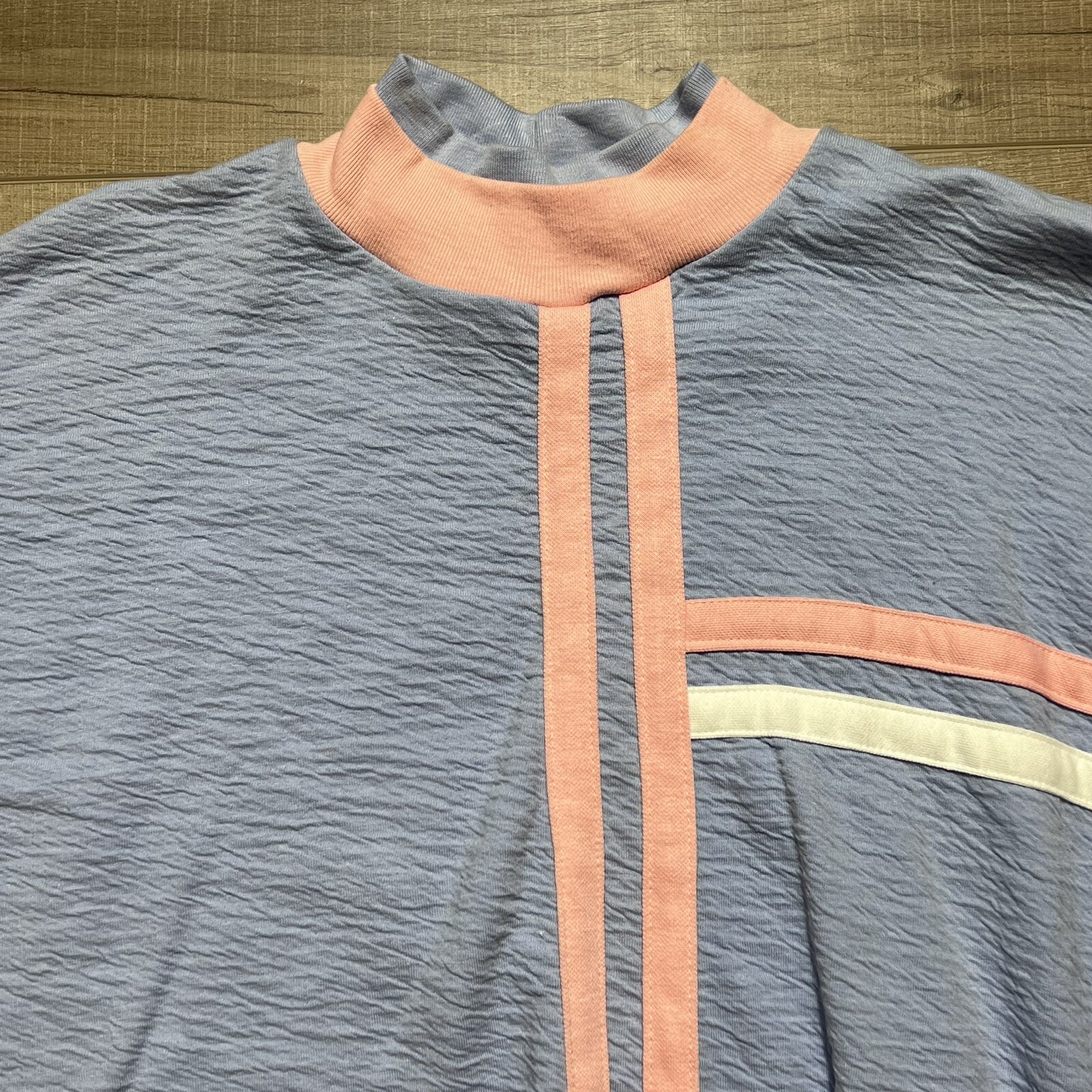 Vintage 80’s Women’s Granny Grandma Cottage Core Leisure Activewear Shirt