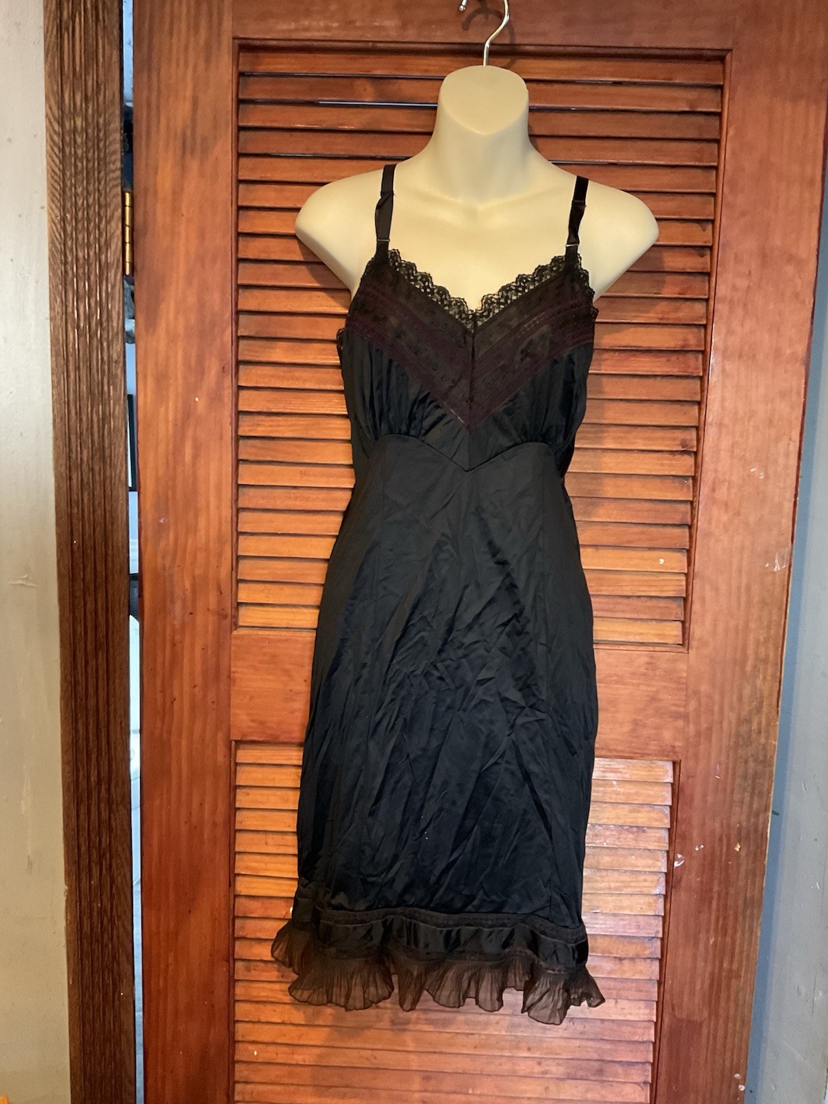 VTG 100% NYLON Full Slip Little Blk Dress Babydoll Lace Adonna 70s Camisole 36