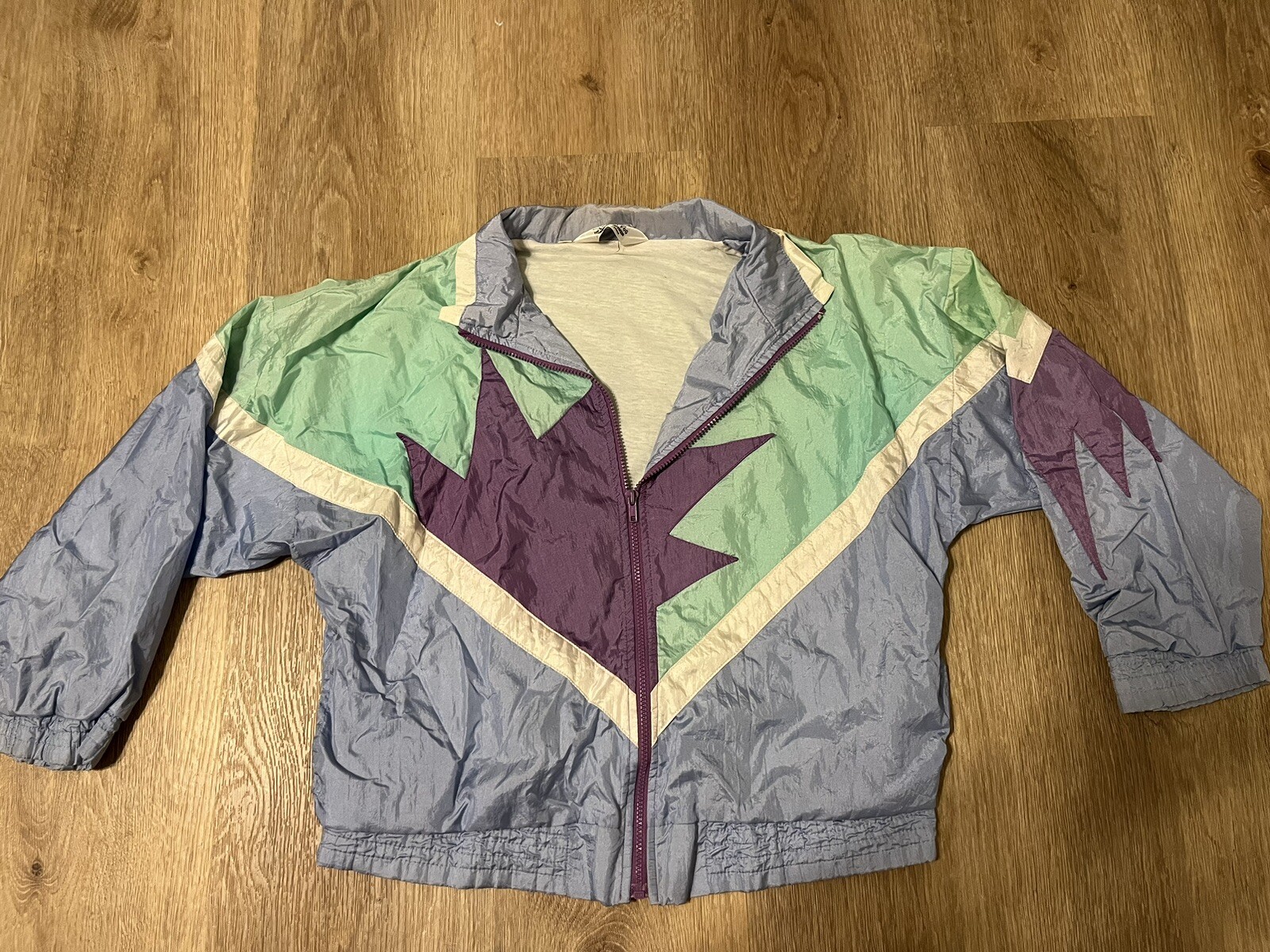 Vintage Towne By London Fog Windbreaker Track Jacket. Size M