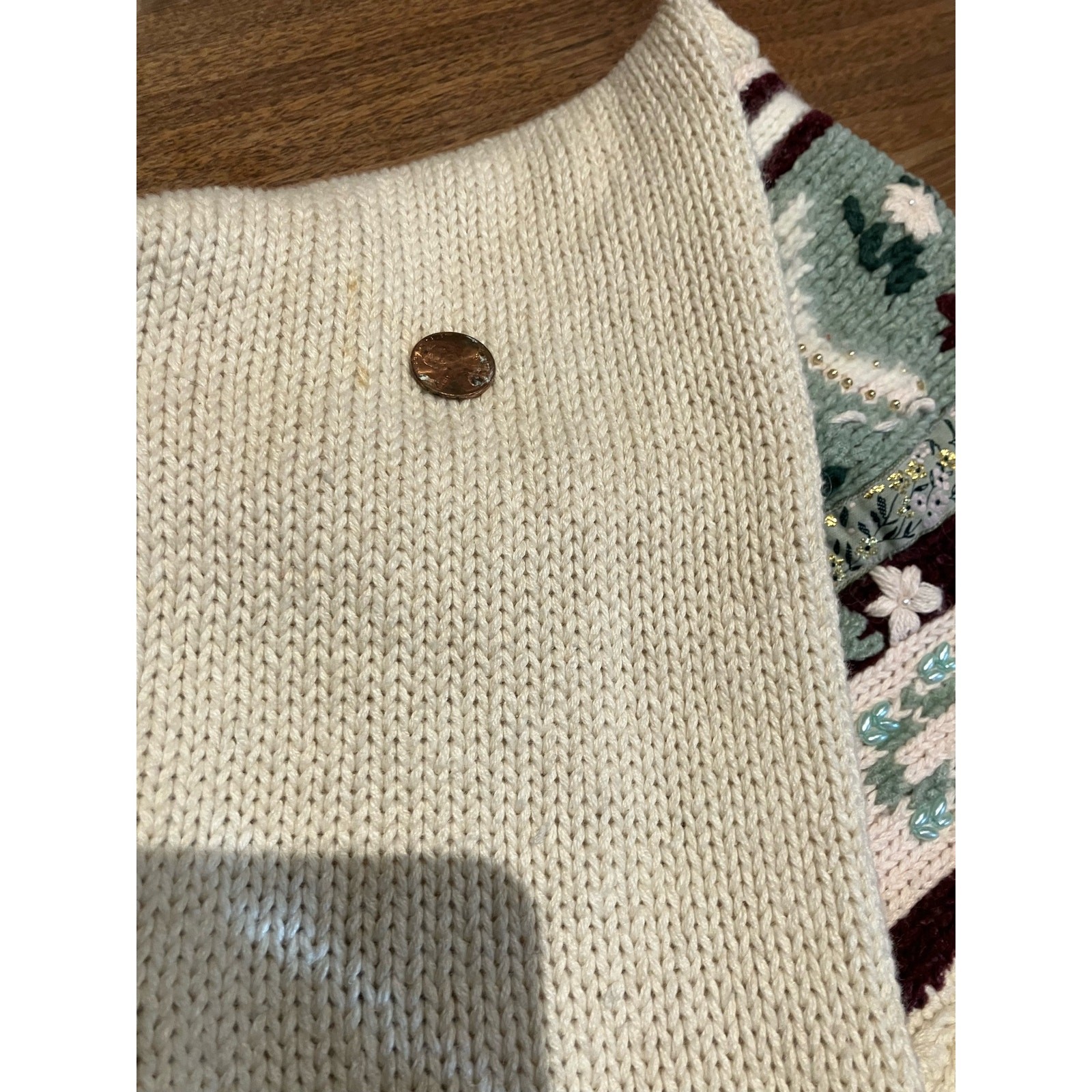 VTG Eagle’s Eye Small Embroidered Floral Beige Gold Green Pink Cardigan Sweater