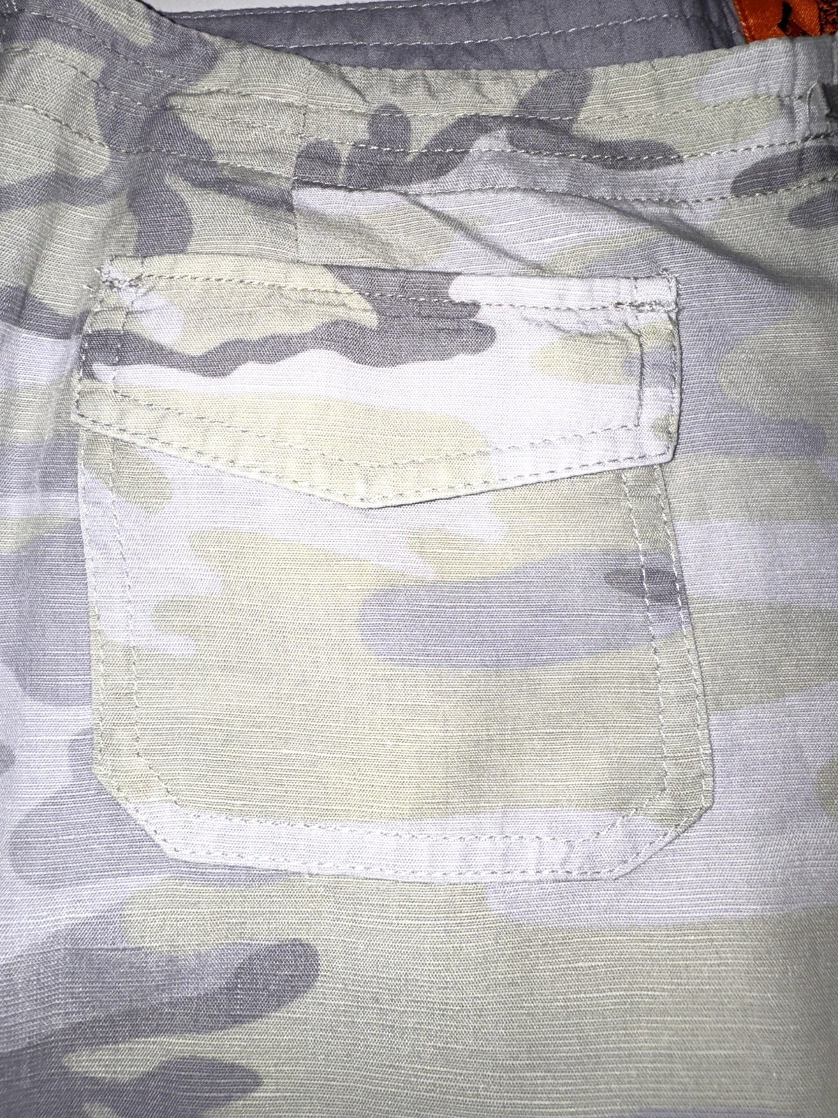 RARE Y2K Juicy Couture Low Rise Camo Cargo Chino Shorts Size 2 EUC Linen Blend