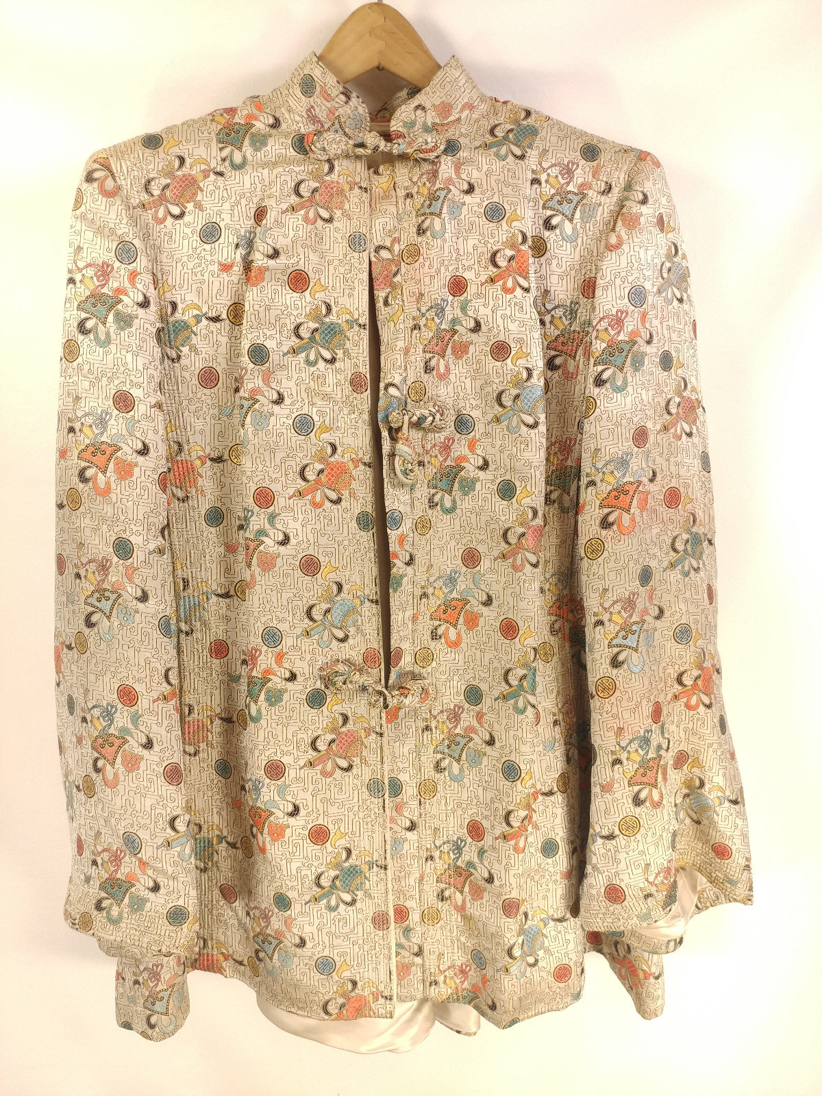 Vintage 1950s Ying Tai Co Gold Asian Brocade Pocketed Swing Jacket 40″ Chest