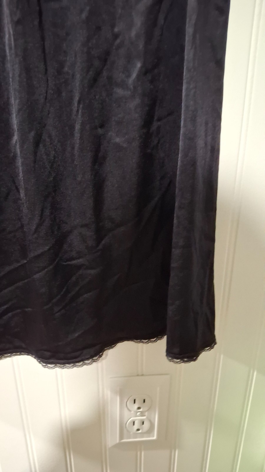 Vintage Vassarette Black Half Slip Large 20″ Lace Trim Style 11-132