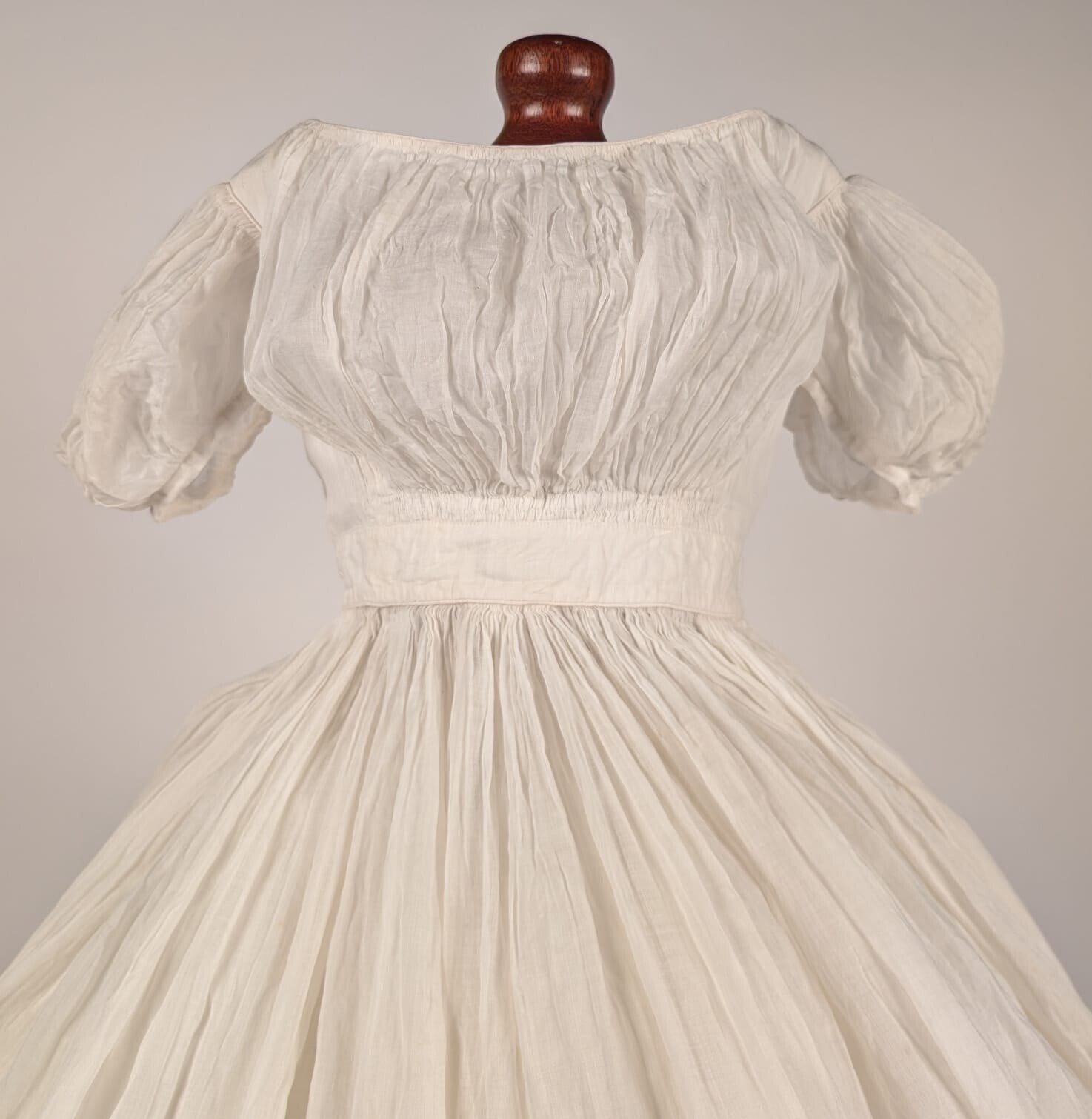 CIVIL WAR 1850’S GIRL’S WHITE BATISTE SUMMER DRESS W PUFF SLEEVES