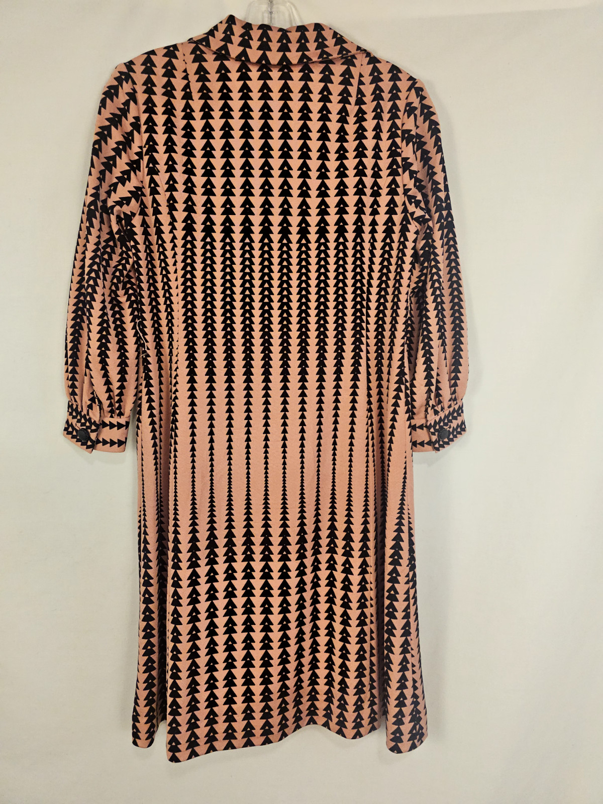 Vintage S/M Pink and Black Geometric Pattern 70s Collar Dress with Belt