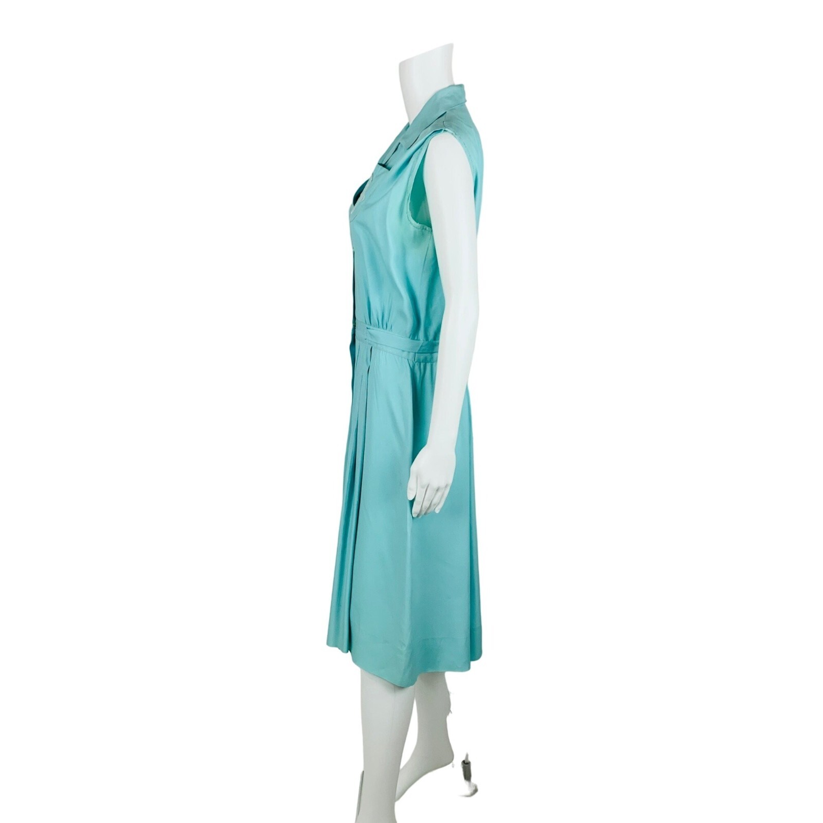 Vintage 1940s Baby Blue Shirtdress Shaker Square Embroidered Day Dress | W 31″