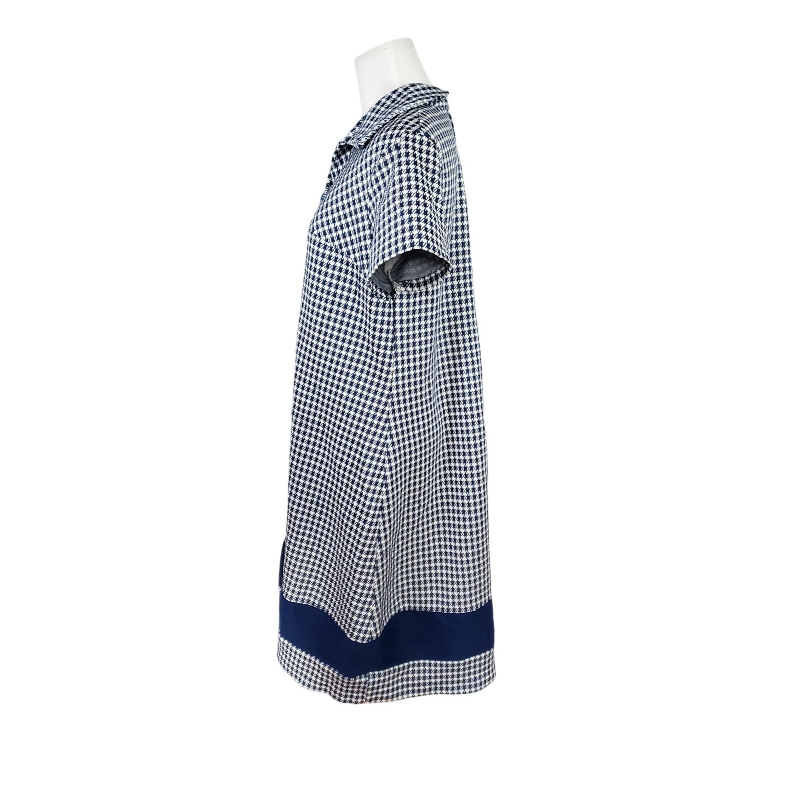 Vintage 1970s Retro BlueWhite Geometric Print Shift Shirt Dress Short Sleeve M