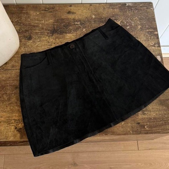 Vintage Sin by Morgan Cooper Black Suede Genuine Leather Mini Skirt Size 5/6