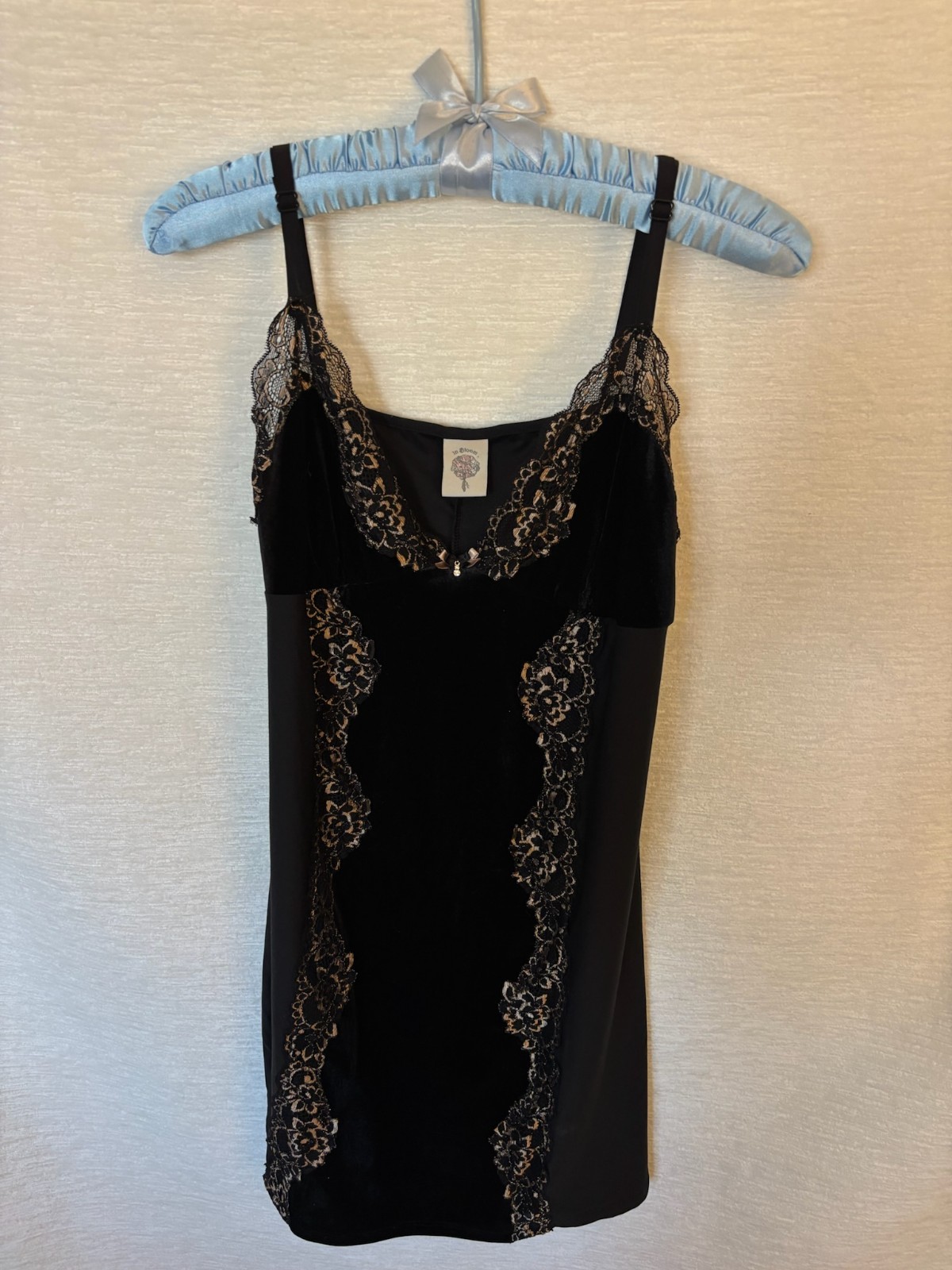 late 2000s / early 2010s in bloom by jonquil black and gold velvet slip dress