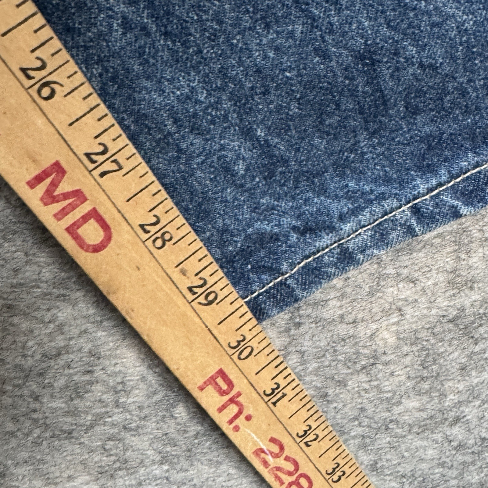 Vintage 90s Womens Levis Jeans Size 10 26×30 Relaxed Fit Tapered Leg Made In Usa