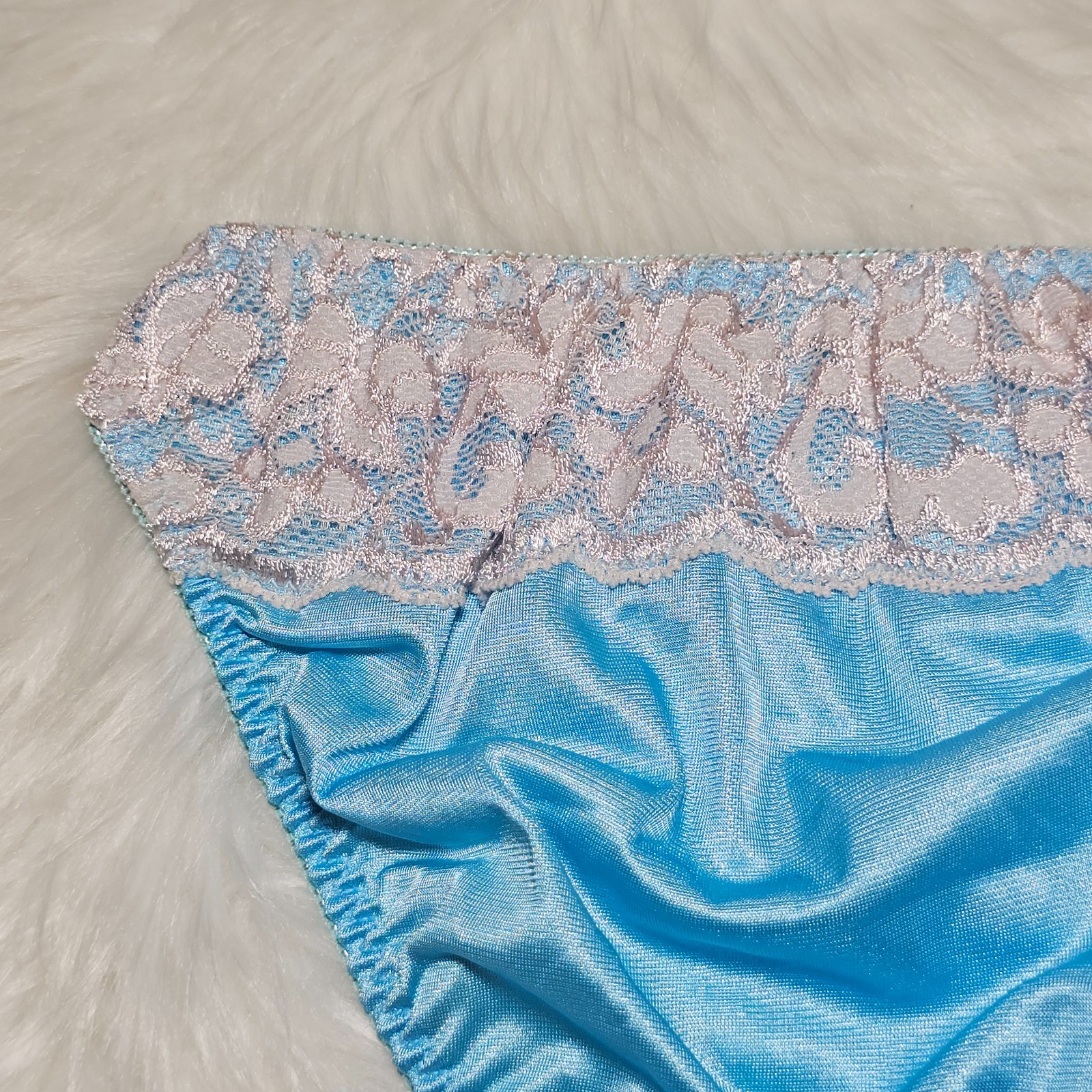 VTG Nylon Satin Panty Silky Blue Bikini Sissy Lace Brief Size Small Hip 32-36″
