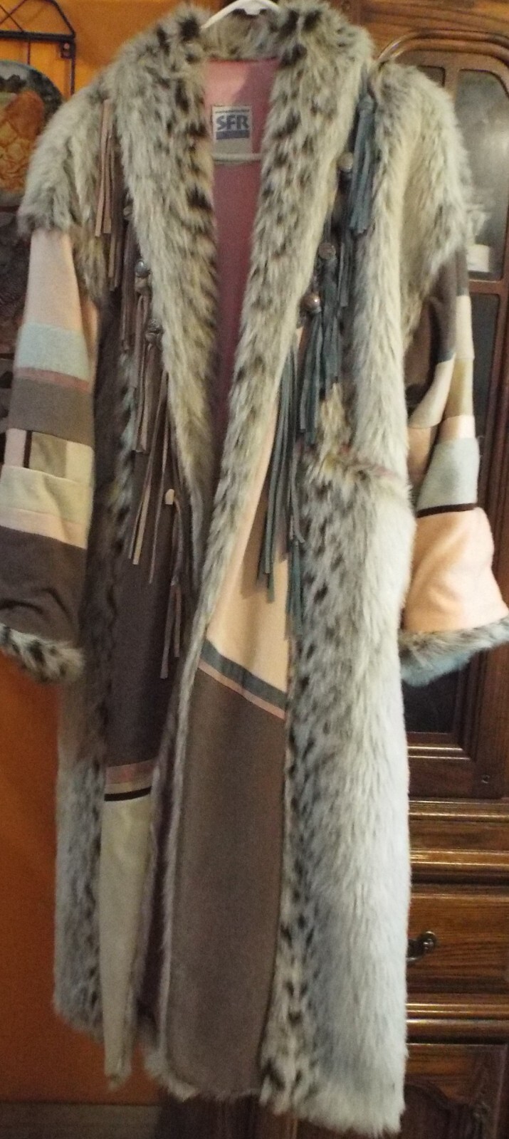 SANTA FE RE-CREATIONS – Vintage New Long Fur Fringe Western/Cowgirl Coat L/XL